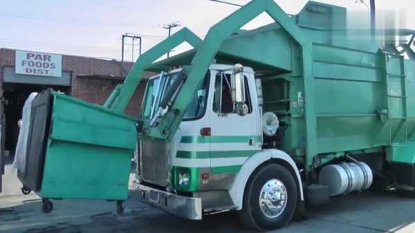 美国环卫车垃圾车叫什么