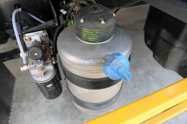 解放j6f尿素罐老是排气 解放吸污车尿素罐