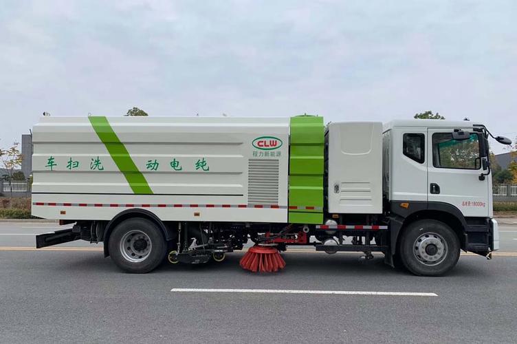 新龙县新能源扫路车招标公示