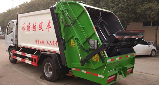 青岛环卫车垃圾车司机电话,青岛市垃圾车工作时间 